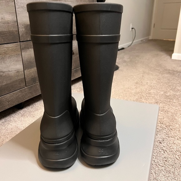 Black Balenciaga Croc boot - Picture 4 of 8